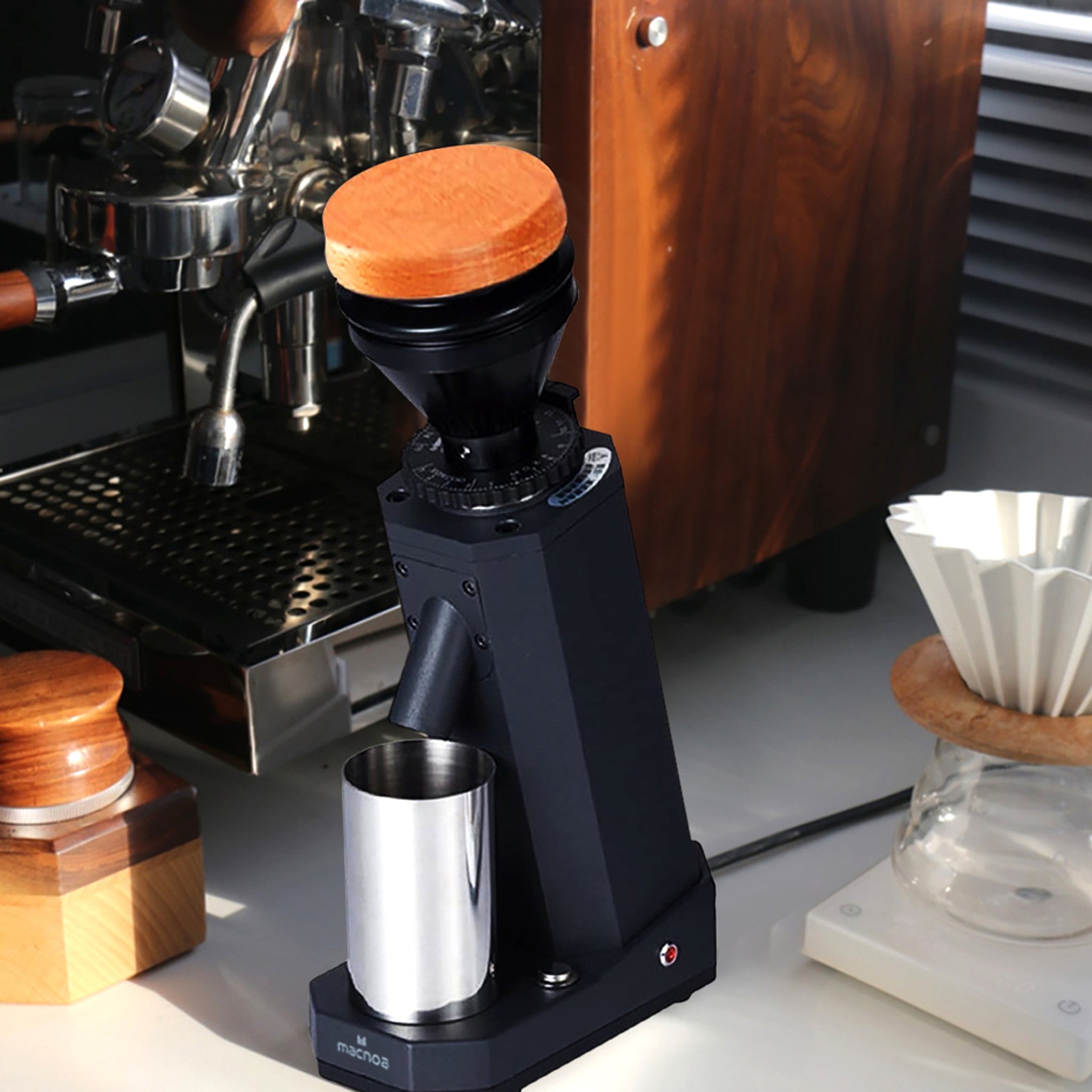مطحنة قهوة عالية الجودة من ماكنوا / تدعم تغيير درجة الخشونة